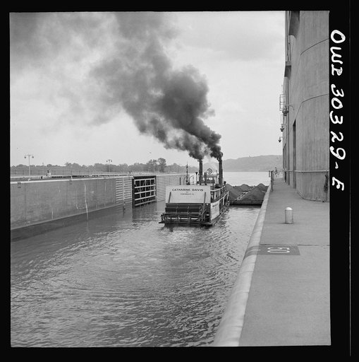 Gallipolis, Ohio. Katherine Davis going down the Ohio River through the Gallipolis locks