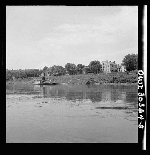 Gallipolis, Ohio. Towboat type ferry