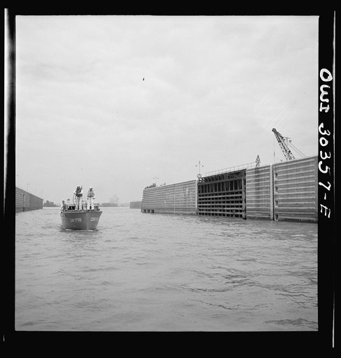Gallipolis, Ohio. A Coast Guard patrol in the lock