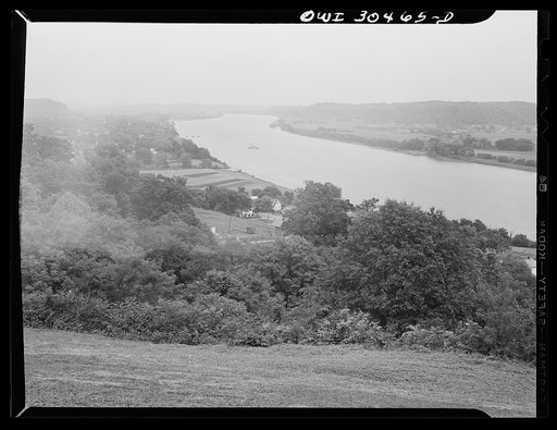 Looking towards Gallipolis, Ohio