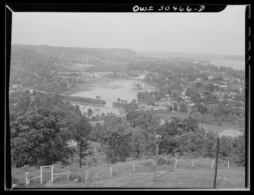 Looking at Gallipolis, Ohio