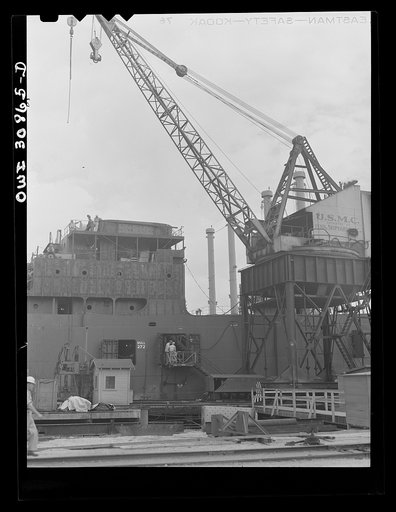 Untitled photo, possibly related to: Beaumont, Texas. Giant boom used at the Pennsylvania shipyards