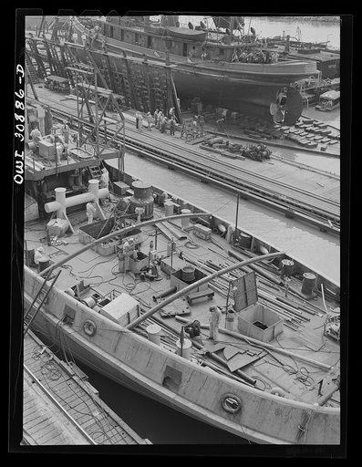 Beaumont, Texas. Tugboat under construction at the Pennsylvania shipyards