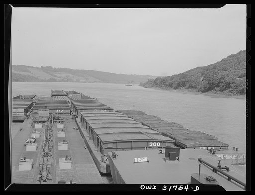 Approaching a turn in the Ohio River on the way to Cincinnati as seen from the towboat Ernest T. Weir