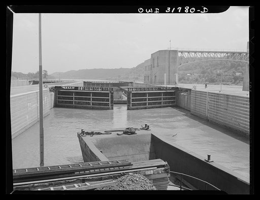 Gallipolis, Ohio. Gate locks closing at the dam