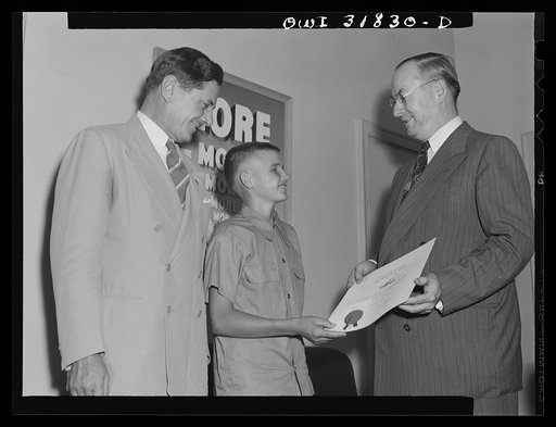 Washington, D.C. Dial Rawl, represented with a certificate from the U.S. War Production Board for his outstanding services in the scrap salvage wartime campaign