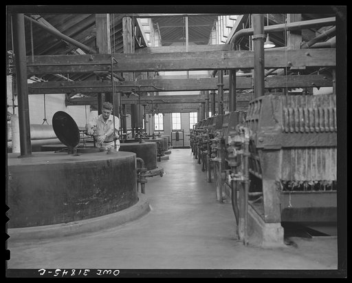 Proctor [i.e. Procter] and Gamble Distributing Company, Cincinnati, Ohio. Tests are made during the glycerine distillation process