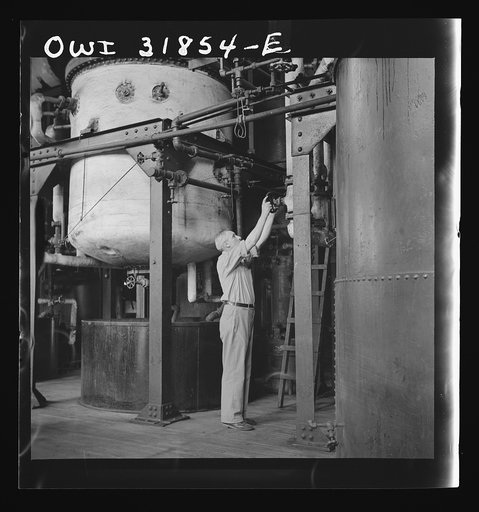 Proctor [i.e. Procter] and Gamble Distributing Company, Cincinnati, Ohio. Checking pressure during the glycerine distilling process