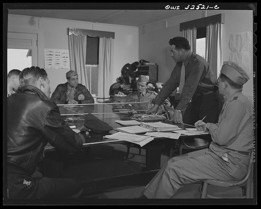 Bar Harbor, Maine. Civil Air Patrol base headquarters of coastal patrol no. 20. Classes in shipping identification and patrol technique are held each morning in the pilots' lounge