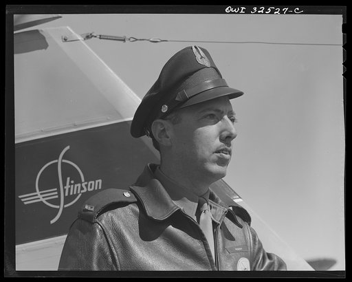 Bar Harbor, Maine. Civil Air Patrol base headquarters of coastal patrol no. 20. Lieutenant Day, intelligence officer