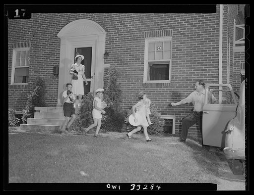 Untitled photo, possibly related to: Mr. and Mrs. Alfred Palmer and family