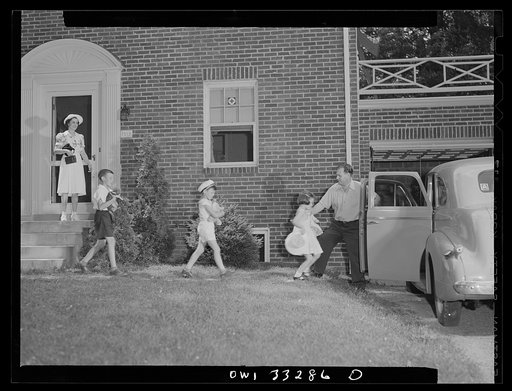 Untitled photo, possibly related to: Mr. and Mrs. Alfred Palmer and family