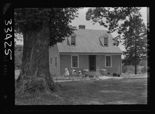 Keysville, Virginia. Randolph Henry High School. Working in garden of home economics cottage