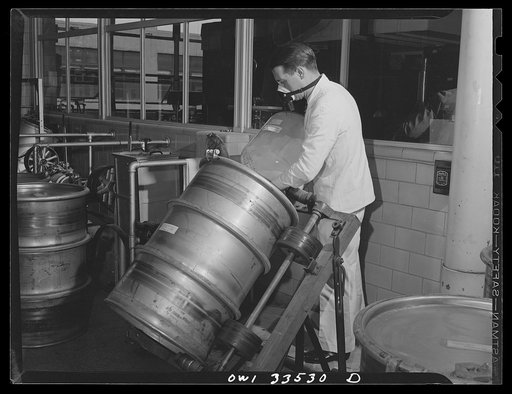 Parke, Davis and Company, manufacturing chemists, Detroit, Michigan. Mechanical mising of the arsenical drug before filling into the ampoules