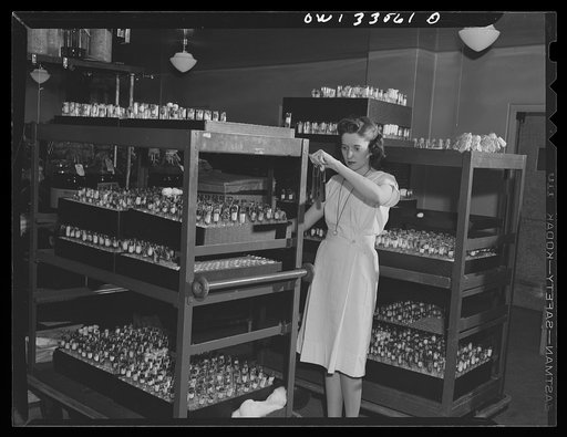 Parke, Davis and Company, manufacturing chemists, Detroit, Michigan. Incubating room in the biological department