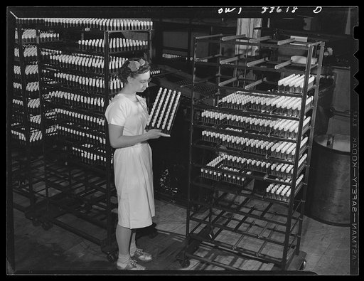 Parke, Davis and Company, manufacturing chemists, Detroit, Michigan. The manufacture of gelatin caps