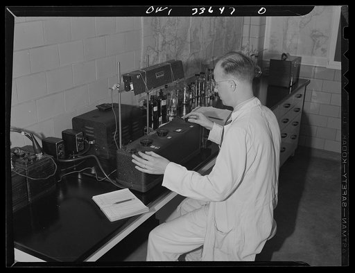 Parke, Davis and Company, manufacturing chemists, Detroit, Michigan. Apparatus used in the analysis of proteins