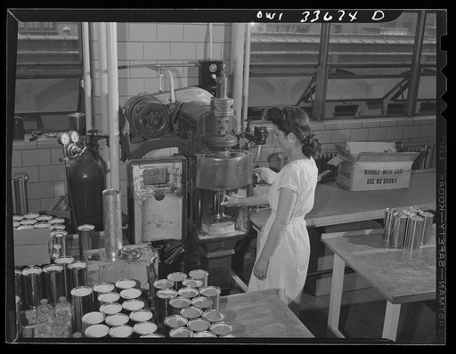 Parke, Davis and Company, manufacturing chemists, Detroit, Michigan. Vacuum sealing blood plasma containers