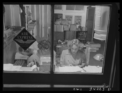 New Britain, Connecticut. Miss Florence Janick and Rosalie Starzyk, Polish, employed at the American Railway Express Company, sorting packages, handling accessing charges, etc.