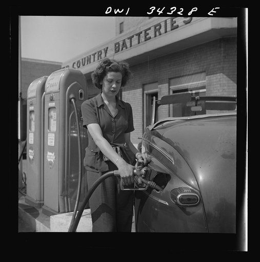 Louisville, Kentucky. Virginia Lively used to be a beauty operator. Today she works at a gas station