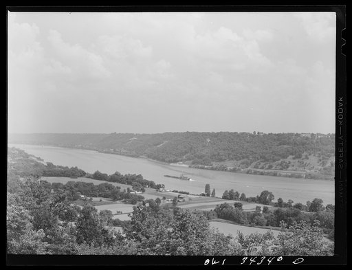 Untitled photo, possibly related to: Madison (vicinity), Jefferson County, Kentucky. The Ohio River