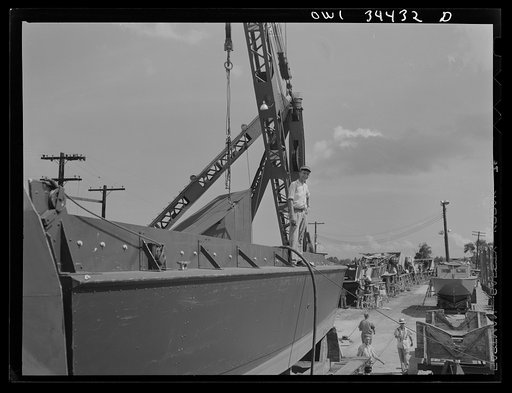 New Orleans, Louisiana. Tank lighter under construction at the Higgins shipyards