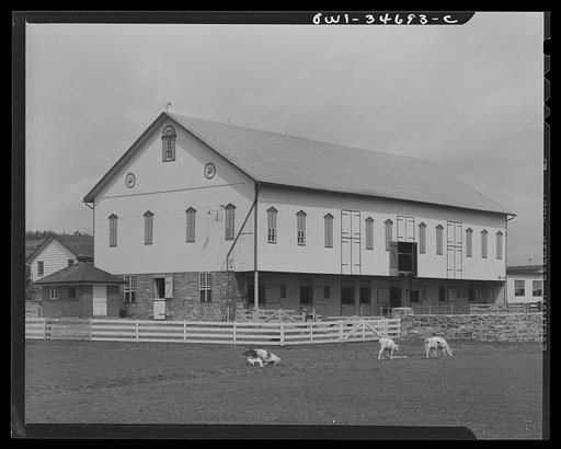 York, Pennsylvania. Pennsylvania-Dutch barn