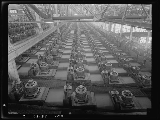 Untitled photo, possibly related to: Flotation machines at one of the copper concentrators of the Utah Copper Company in its plants at Magna and Arthur, Utah