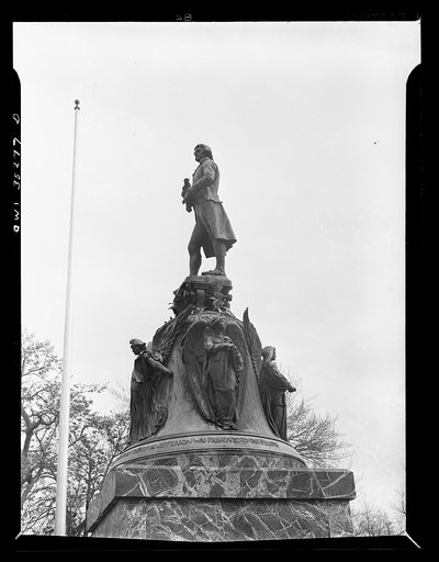 Charlottesville, Virginia. Statue of Jefferson at the University of Virginia