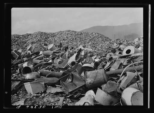 San Francisco, California. Pile of salvaged tin cans at the metal and thermite Company. In the foreground are cans of a type which cannot successfully be detinned