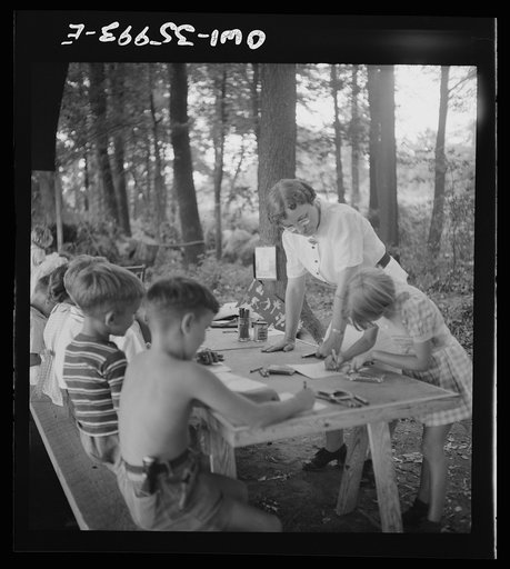 Middle River, a small crossroads in the vicinity of Baltimore, Maryland. FSA (Farm Security Administration) housing project (later administered by the National Housing Agency) for Glenn L. Martin aircraft workers. Children attending Bible class