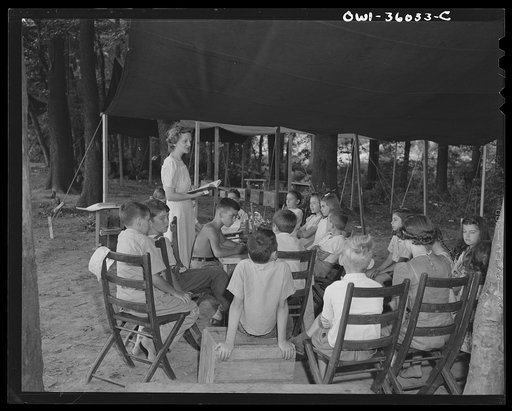 Middle River, a small crossroads in the vicinity of Baltimore, Maryland. FSA (Farm Security Administration) housing project (later administered by the National Housing Agency) for Glenn L. Martin aircraft workers. Daily Bible class conducted for the children at the Glenn L. Martin trailer camp
