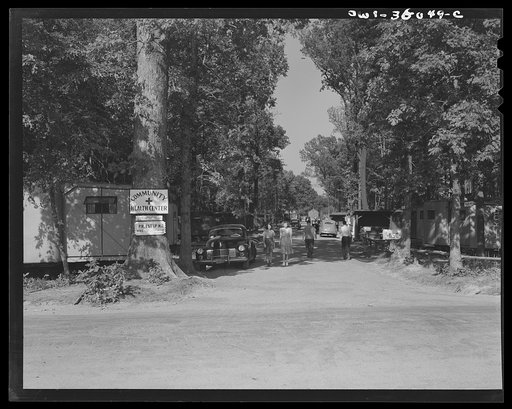 Middle River, Maryland. FSA (Farm Security Administration) housing project for Glenn L. Martin aircraft workers. A road through the trailer colony