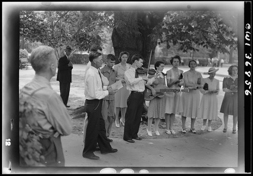 Washington, D. C. A group from the Bethel Pentecostal Tabernacle holding a service in Franklin Park on a Sunday afternoon