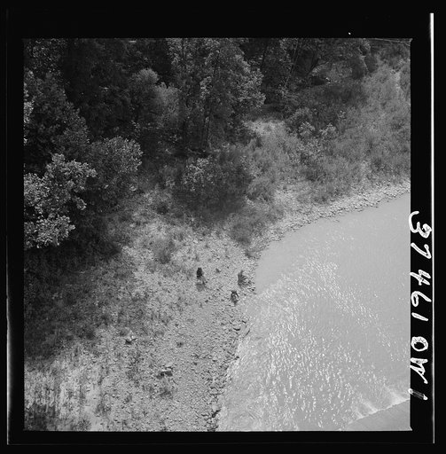 A river scene as seen from a bus between Columbus and Cincinnati, Ohio