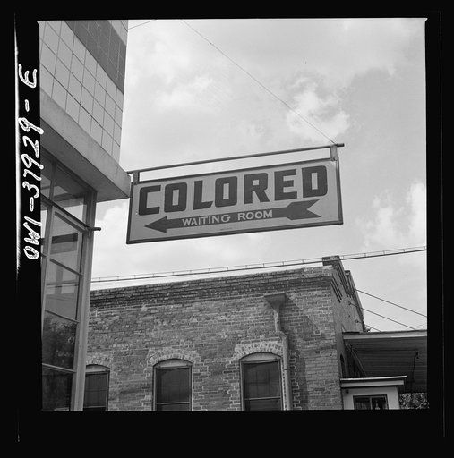 A Greyhound bus trip from Louisville, Kentucky, to Memphis, Tennessee, and the terminals