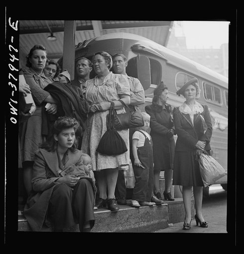 A Greyhound bus trip from Louisville, Kentucky, to Memphis, Tennessee, and the terminals