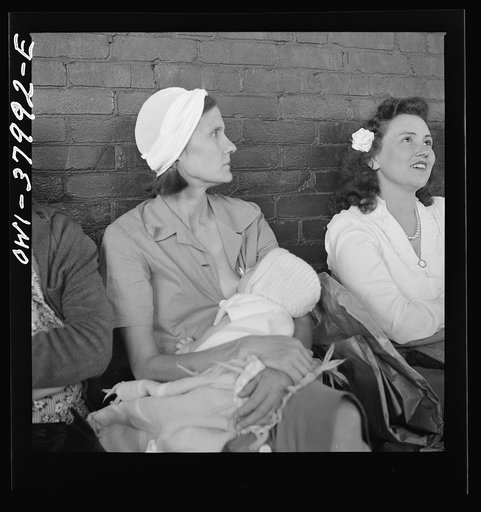 A Greyhound bus trip from Louisville, Kentucky, to Memphis, Tennessee, and the terminals
