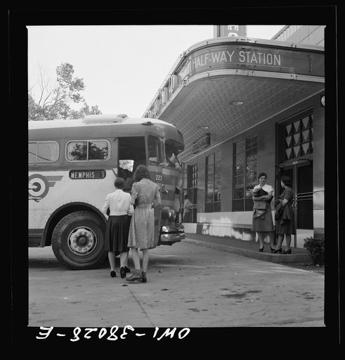 A Greyhound bus trip from Louisville, Kentucky, to Memphis, Tennessee, and the terminals. Rest stop between Nashville and Memphis