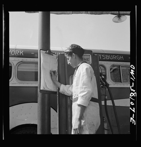 Bus trip from Knoxville, Tennessee, to Washington, D.C.