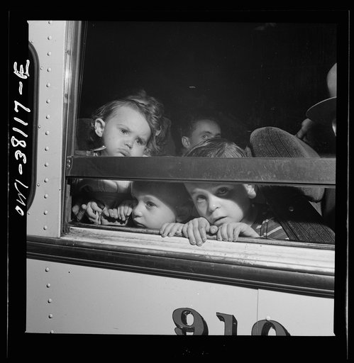 Bus trip from Knoxville, Tennessee, to Washington, D.C. Bus passengers at Knoxville, Tennessee