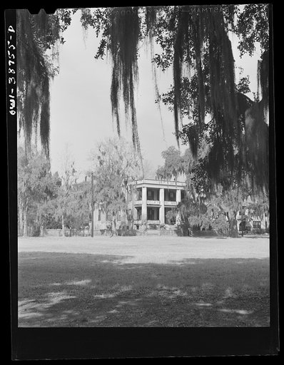 Miscellaneous lot of photographs by Barbara Wright, e.g. University of Virginia, Franconia, New Hampshire, Maine. Plantation house in Georgia?