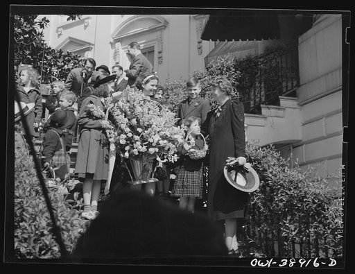 Miscellaneous lot of photographs by Barbara Wright, e.g. University of Virginia, Franconia, New Hampshire, Maine. White House south entrance. Easter party, Easter egg roll. Flowers from Friendship House