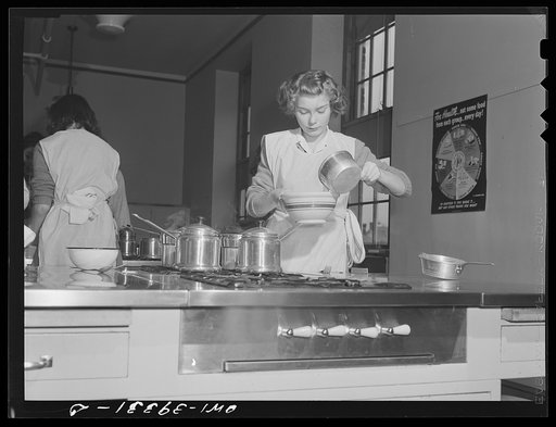 Washington, D.C. Students in a class in the use of food at Woodrow Wilson High School