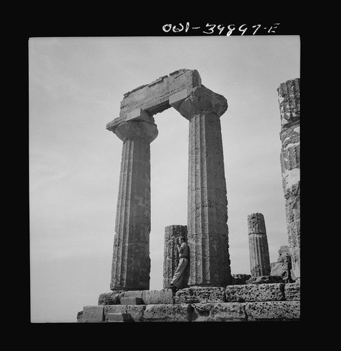 Syracuse (vicinity), Sicily. Roman ruins