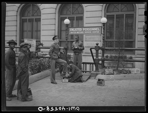 Untitled photo, possibly related to: Washington, D.C. Outside the United Nations service center