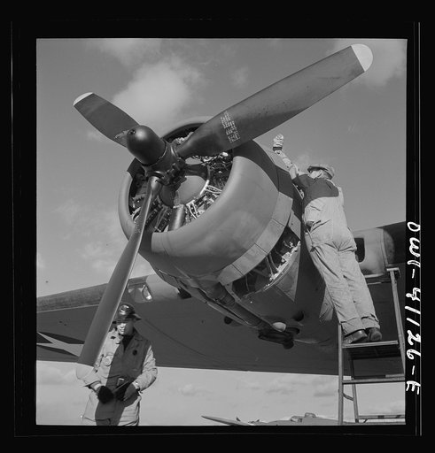 Untitled photo, possibly related to: Boeing aircraft plant, Seattle, Washington. Production of B-17F (Flying Fortress) bomber