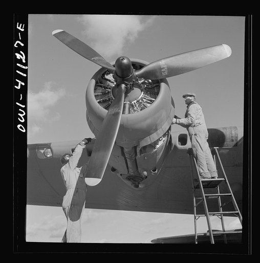 Untitled photo, possibly related to: Boeing aircraft plant, Seattle, Washington. Production of B-17F (Flying Fortress) bomber