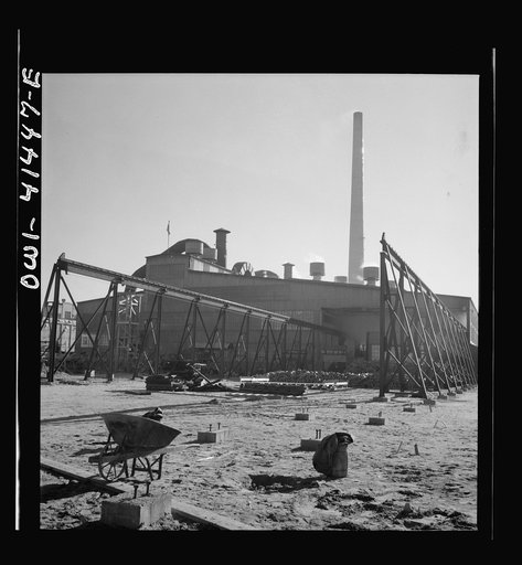 El Paso, Texas. Phelps Dodge refining company. Loading yard and exterior of the copper refining plant