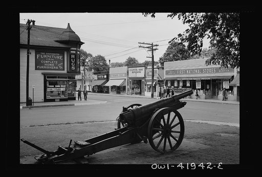 Southington, Connecticut. Stores